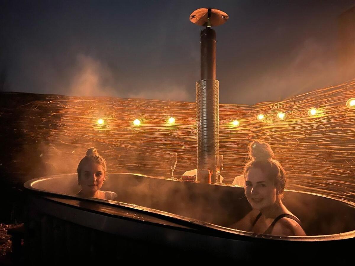 Bed & Wellness Klein Knorrestein With Private Hottub And Sauna And Tandembike Rental Included In Price Almere Bagian luar foto