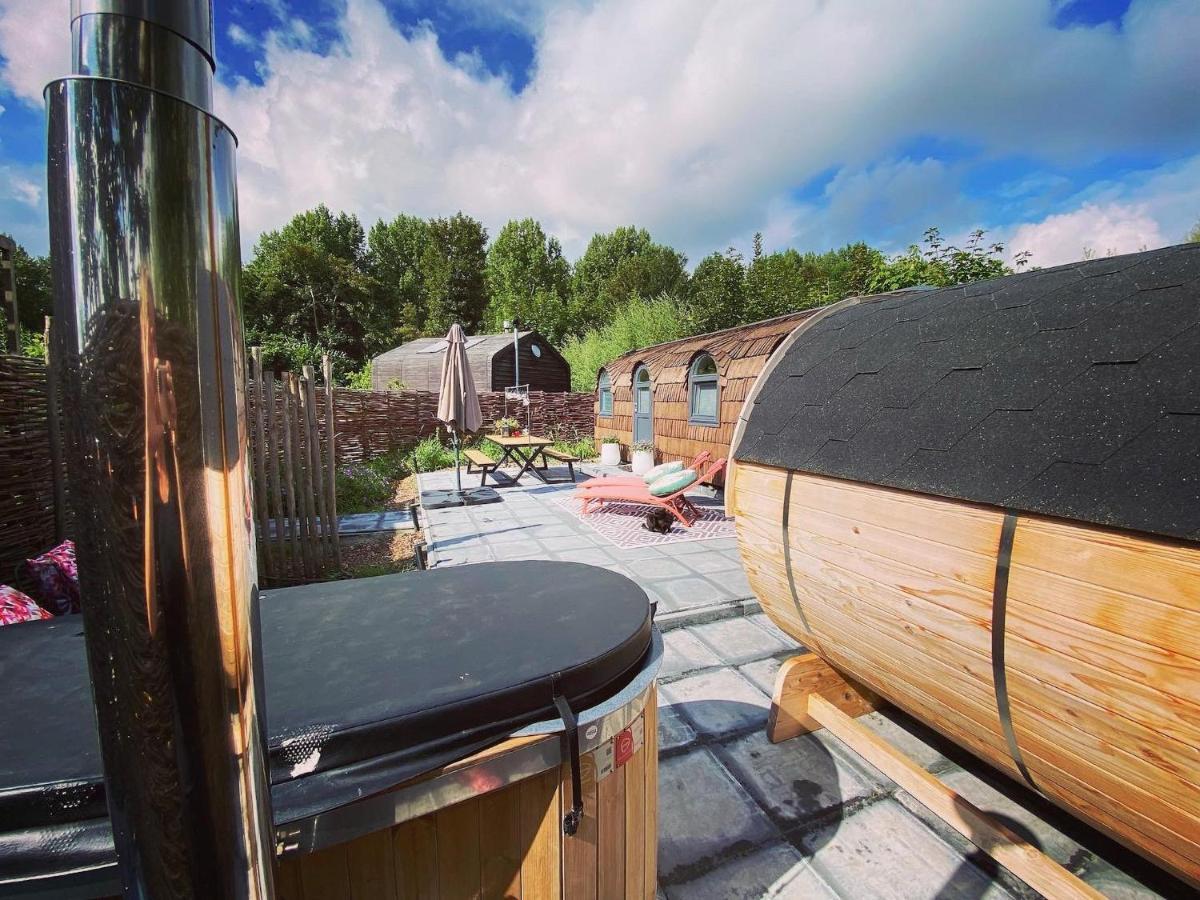 Bed & Wellness Klein Knorrestein With Private Hottub And Sauna And Tandembike Rental Included In Price Almere Bagian luar foto