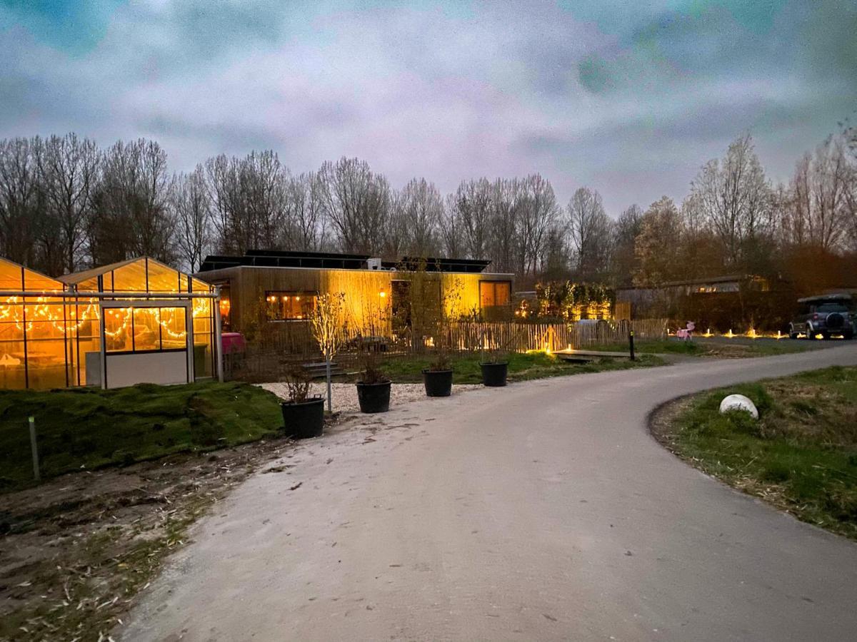 Bed & Wellness Klein Knorrestein With Private Hottub And Sauna And Tandembike Rental Included In Price Almere Bagian luar foto